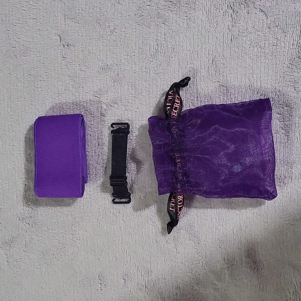NWOT VS Bra Converters